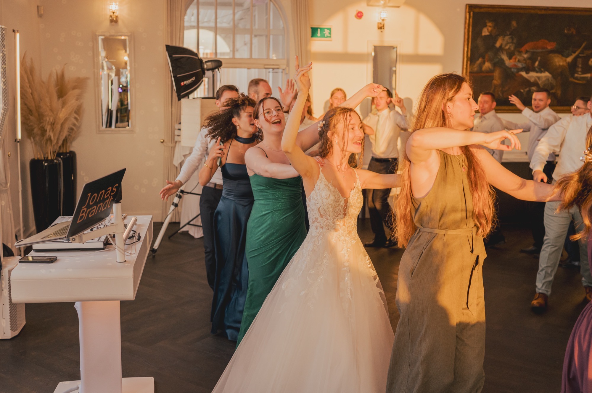 Mehr über den Artikel erfahren Polnischer Abgang auf der Hochzeit – warum ihr euch am besten gar nicht verabschiedet